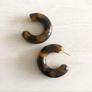 Vintage Tortoise Hoop earrings, acetate earrings.